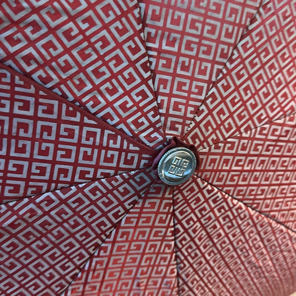 Elegant VINTAGE GIVENCHY  Burgundy Patterned Umbrella - Picture 13 of 16